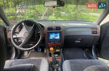 Седан Mazda 626 2000 в Львове