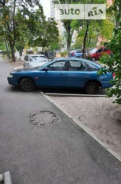 Седан Mazda 626 1993 в Киеве