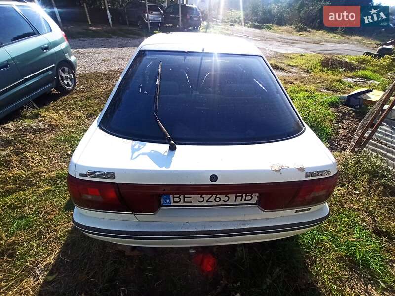 Хэтчбек Mazda 626 1989 в Николаеве фото 2 Хэтчбек Mazda 626 1989 в Николаеве
