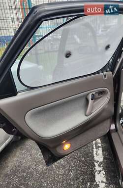 Хетчбек Mazda 626 1994 в 