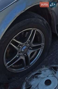 Хэтчбек Mazda 626 1989 в 