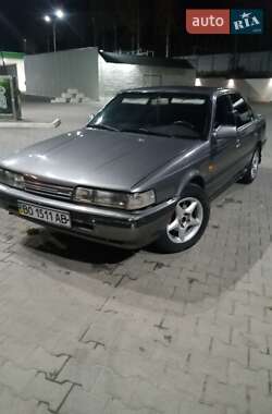 Седан Mazda 626 1990 в Черновцах