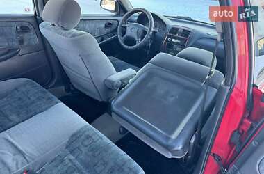 Седан Mazda 626 1998 в 