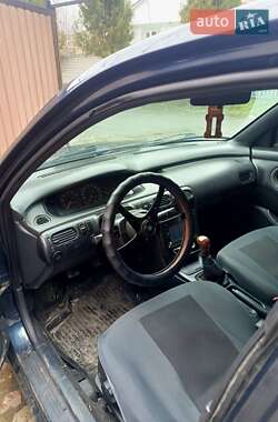 Седан Mazda 626 1996 в 