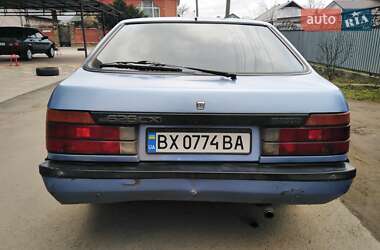 Хетчбек Mazda 626 1985 в Хмельницькому