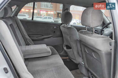 Хэтчбек Mazda 626 2000 в 