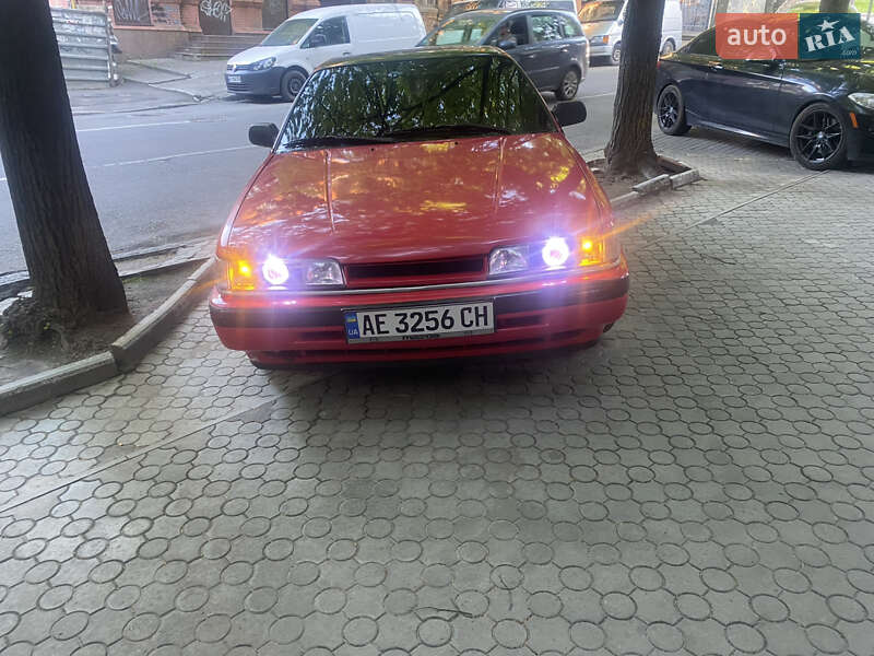 Хэтчбек Mazda 626 1989 в Днепре