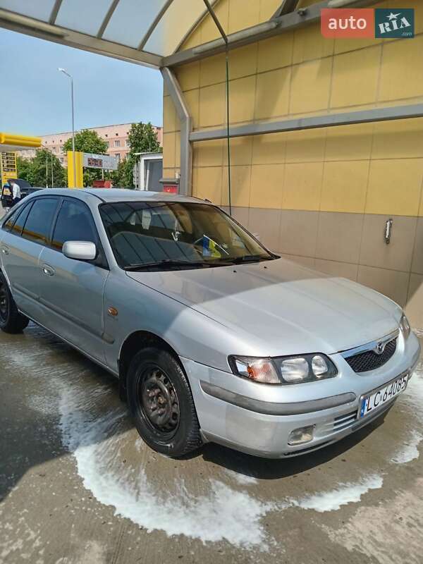 Седан Mazda 626 1999 в Ровно