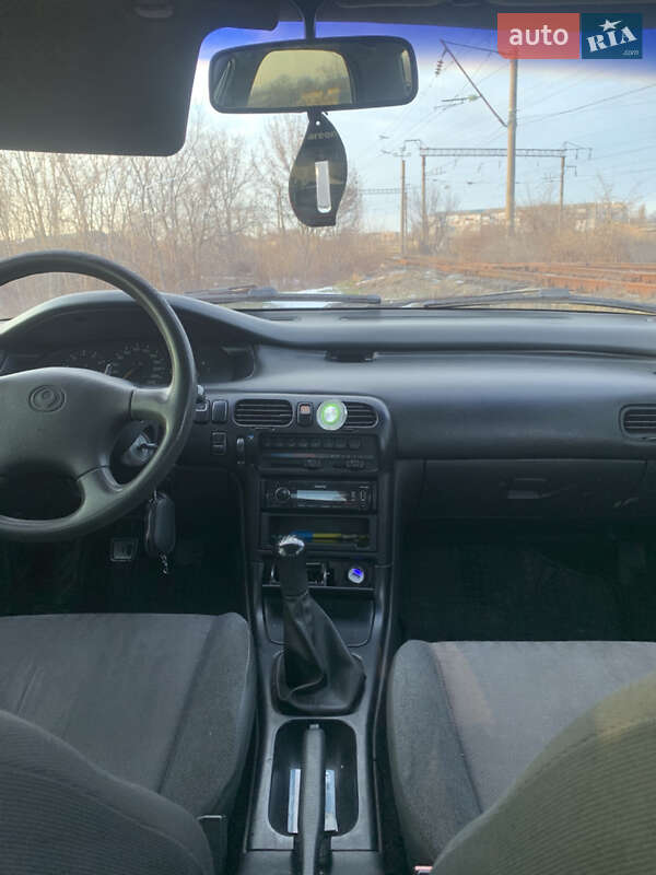 Седан Mazda 626 1994 в Раздельной