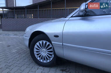 Хэтчбек Mazda 626 1994 в 