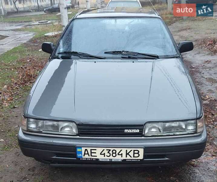 Хэтчбек Mazda 626 1990 в Павлограде