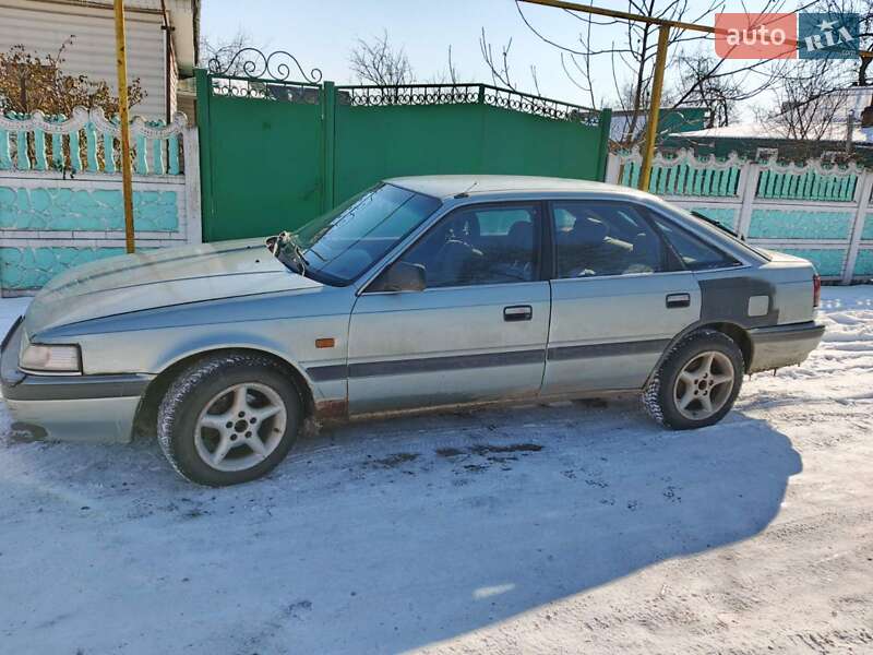 Хэтчбек Mazda 626 1989 в Конотопе фото Хэтчбек Mazda 626 1989 в Конотопе
