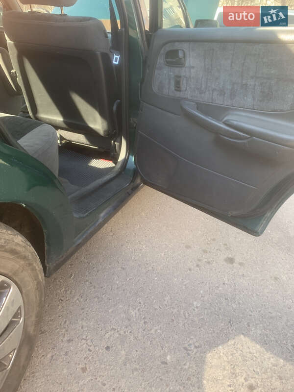 Универсал Mazda 626 2000 в Дрогобыче