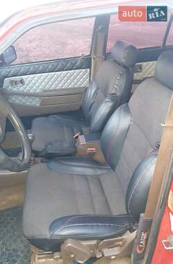 Седан Mazda 626 1986 в 
