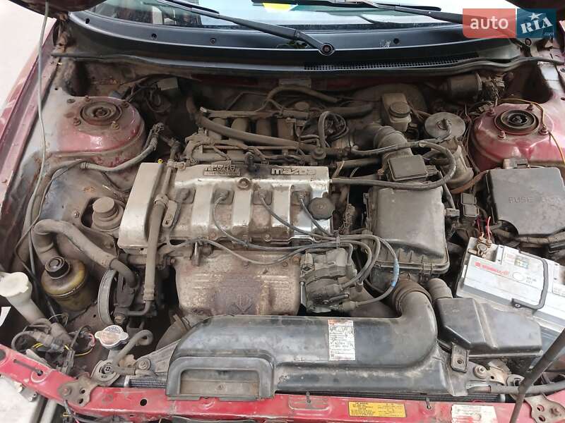 Седан Mazda 626 1992 в Харкові