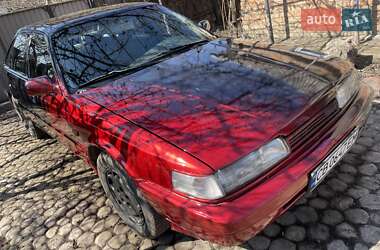 Хэтчбек Mazda 626 1990 в 