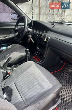 Седан Mazda 626 1992 в 