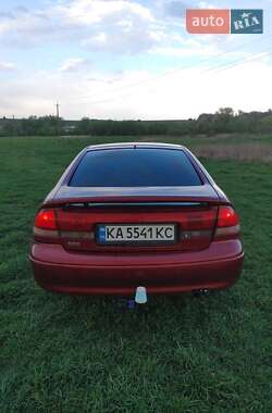Хэтчбек Mazda 626 1991 в 