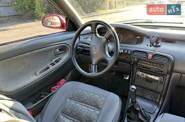 Хэтчбек Mazda 626 1993 в 