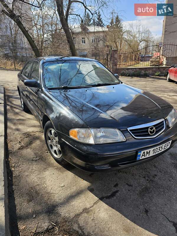 Седан Mazda 626 2000 в 