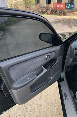 Хетчбек Mazda 626 2002 в 