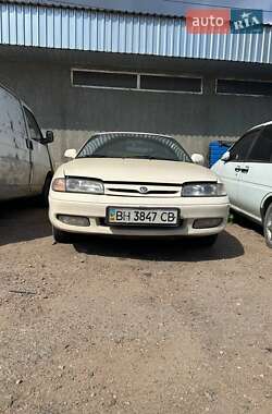 Седан Mazda 626 1993 в 