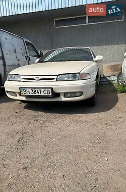 Седан Mazda 626 1993 в 