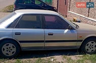Седан Mazda 626 1988 в Малой Виске