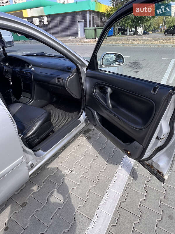 Седан Mazda 626 1996 в Києві