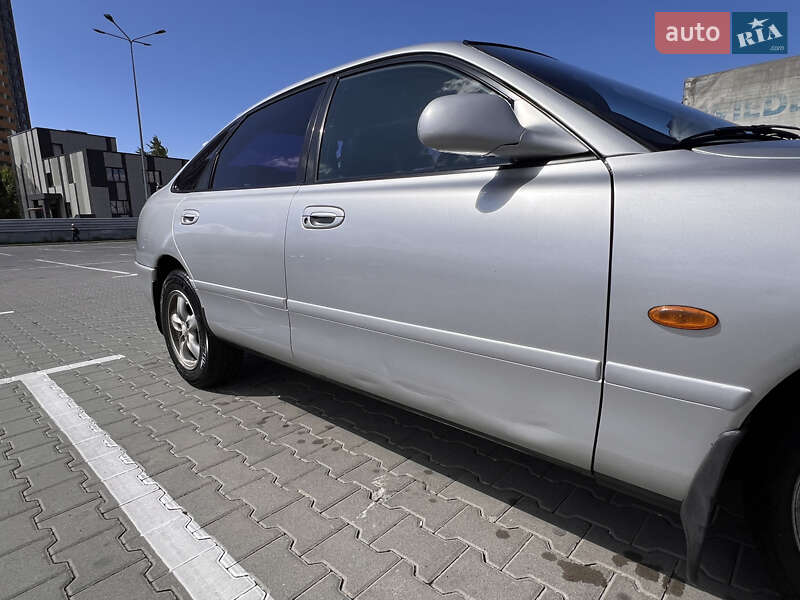 Седан Mazda 626 1996 в Києві