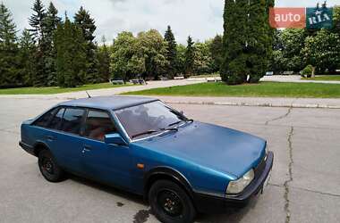 Хэтчбек Mazda 626 1986 в 