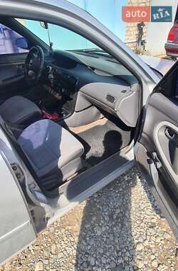 Седан Mazda 626 1993 в 