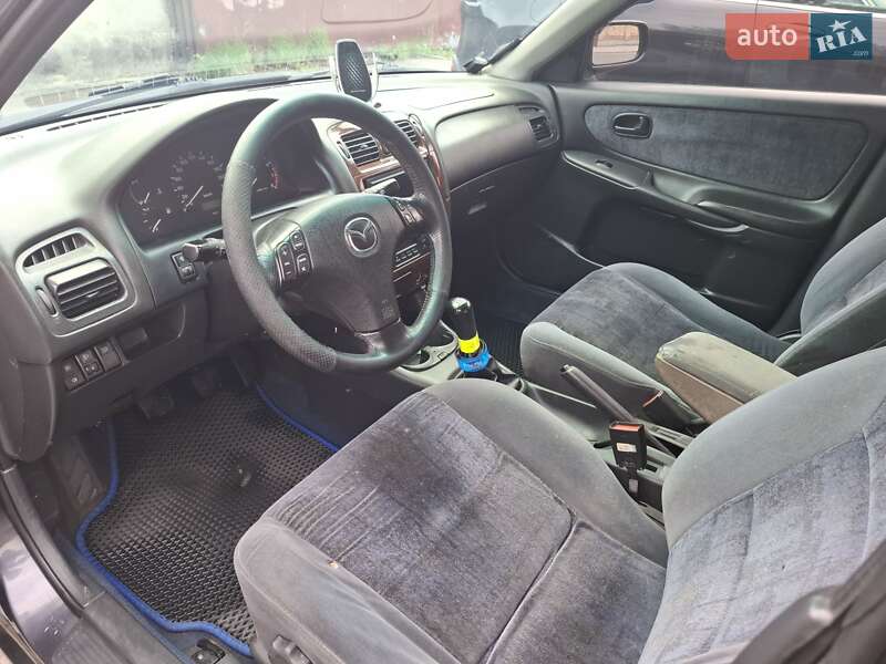 Седан Mazda 626 1999 в Львові