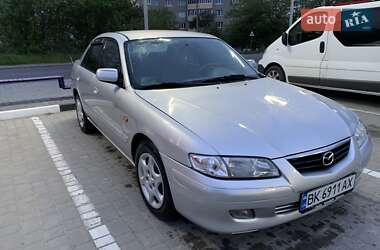 Хэтчбек Mazda 626 2000 в 
