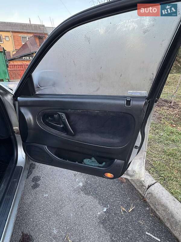 Седан Mazda 626 1997 в Виннице