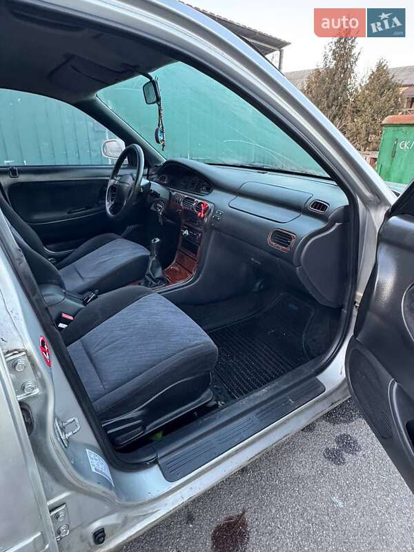 Седан Mazda 626 1997 в Виннице