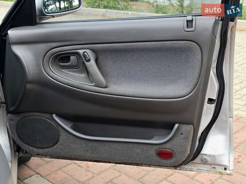 Седан Mazda 626 1993 в Харкові