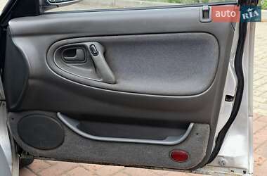 Седан Mazda 626 1993 в 