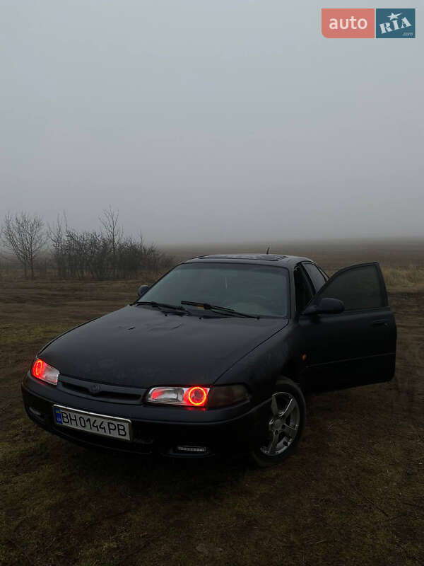 Хэтчбек Mazda 626 1994 в 