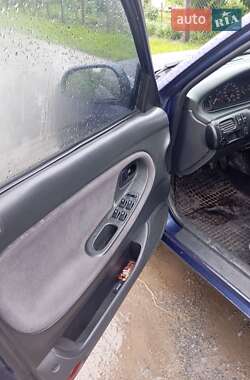 Седан Mazda 626 1996 в 