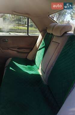 Седан Mazda 626 1999 в 