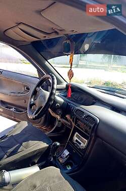 Седан Mazda 626 1995 в 