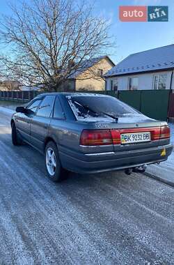 Хетчбек Mazda 626 1990 в Рівному