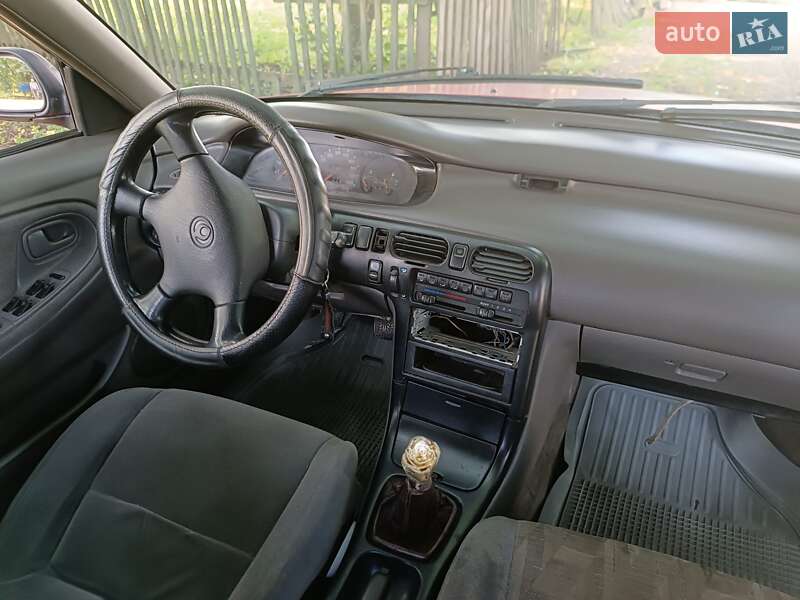 Седан Mazda 626 1992 в Дніпрі