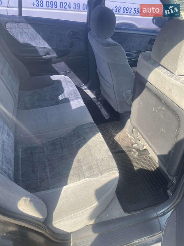 Седан Mazda 626 1998 в Виннице
