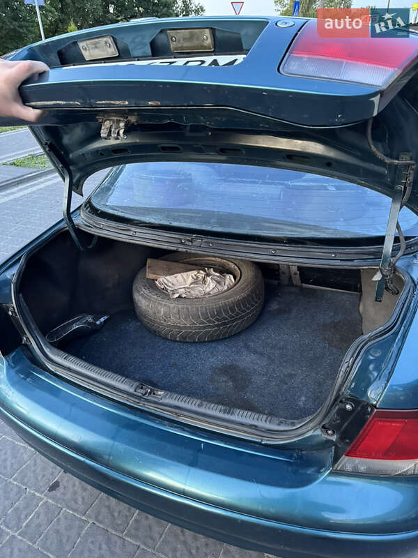 Седан Mazda 626 1992 в Ивано-Франковске