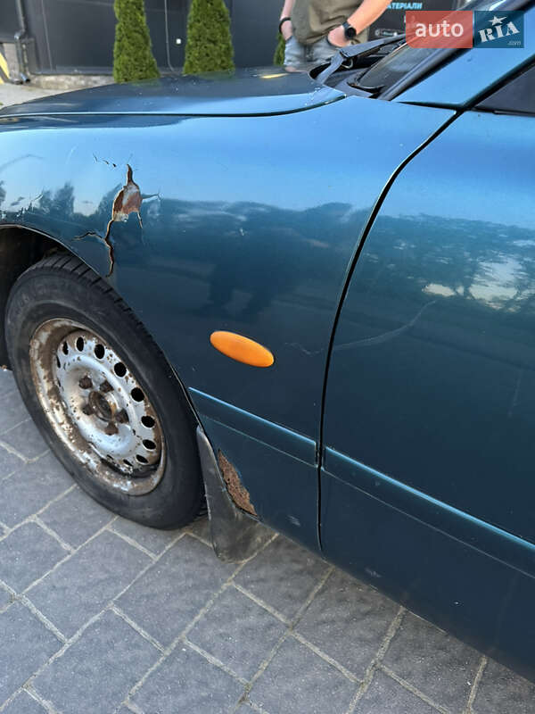 Седан Mazda 626 1992 в Ивано-Франковске