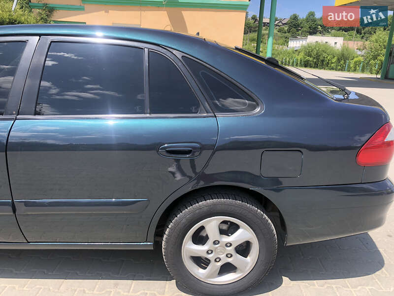 Седан Mazda 626 2002 в Турці