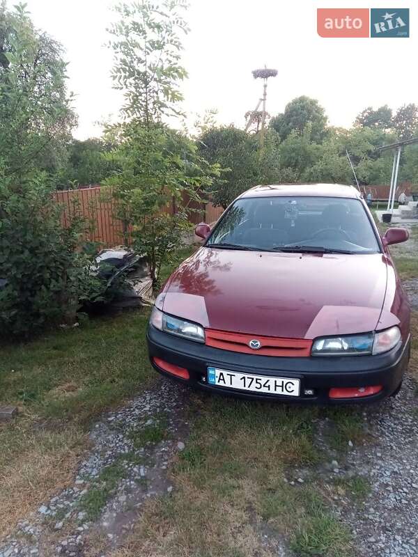 Хэтчбек Mazda 626 1996 в Надворной