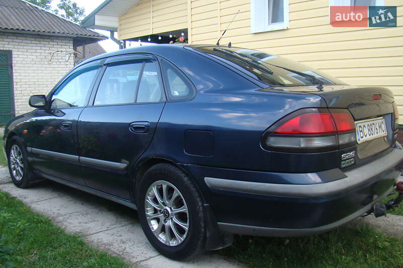 Хетчбек Mazda 626 1999 в Радехові